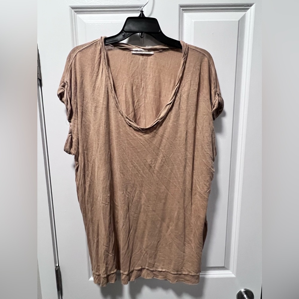 Free People Relaxed Scoop Neck Short Sleeve Tee in Taupe Beige